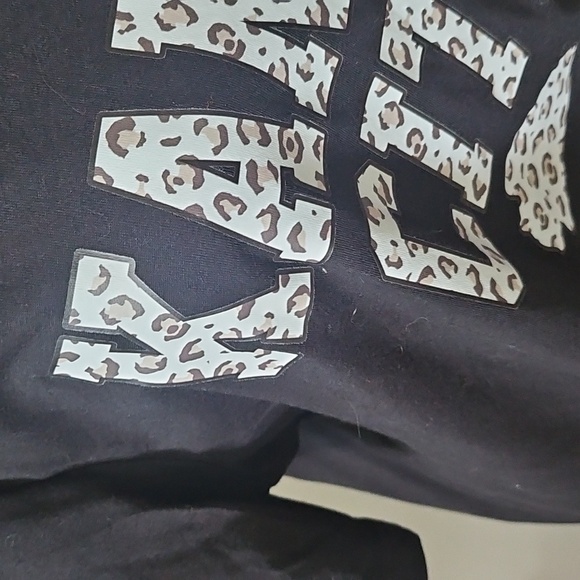 Bella Canvas Black Kansas City Leopard Print Graphic T-Shirt NWOT - Picture 4 of 13